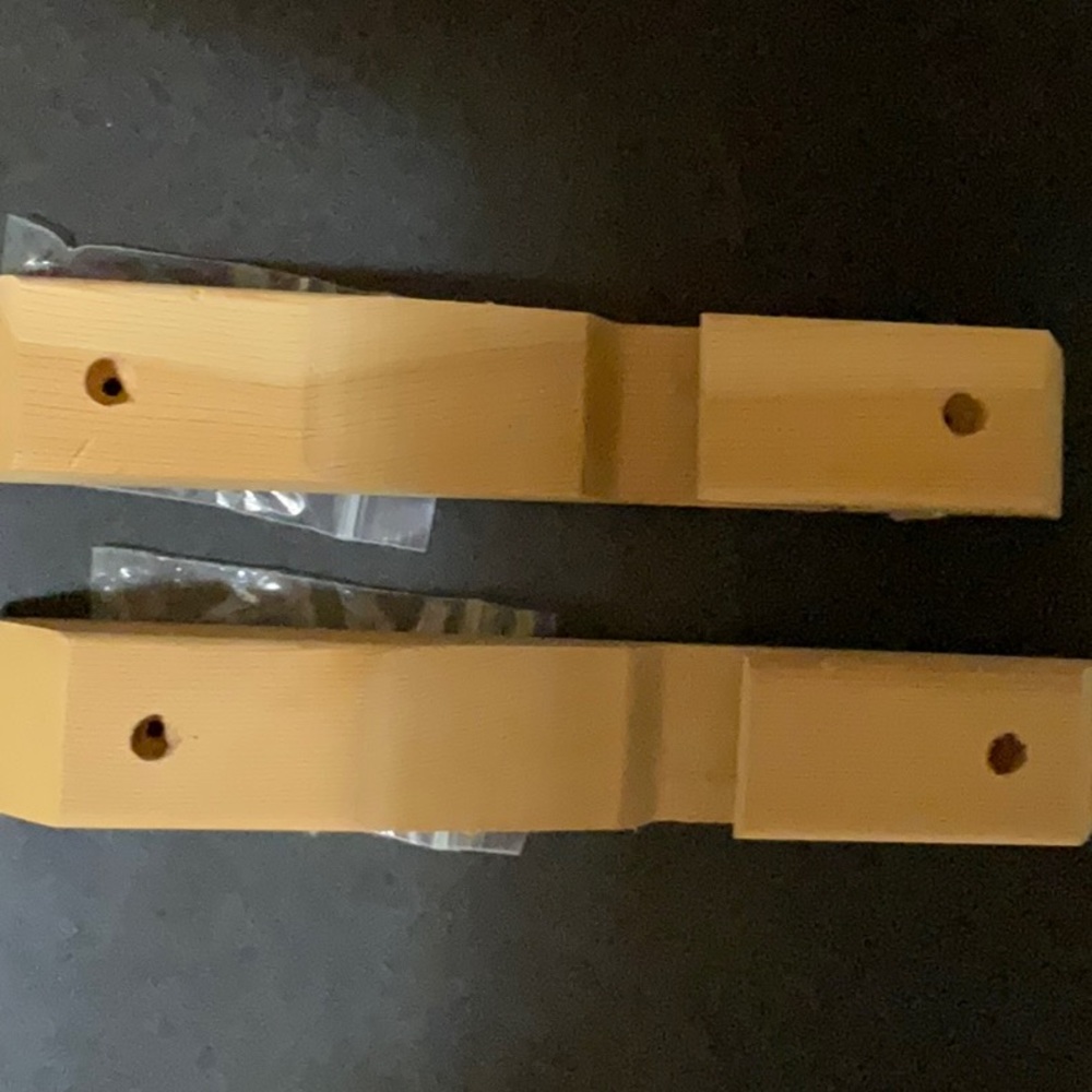 3 Wooden pot holder